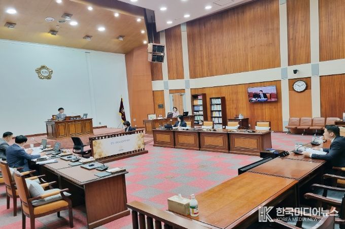 군포시의회 제269회 임시회 행정복지위원회 회의 모습