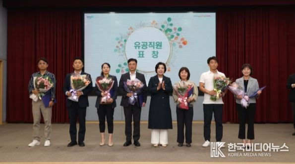 과천시, ‘적극행정 우수공무원’에 표창 수여