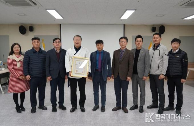 대한택견회, 전갑수 광주광역시체육회장에 명예단증 수여