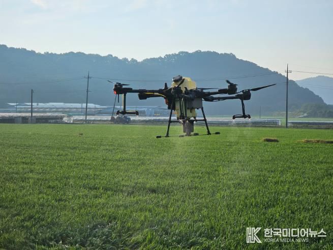 김천시, 벼 병해충 드론 활용 공동방제 호응