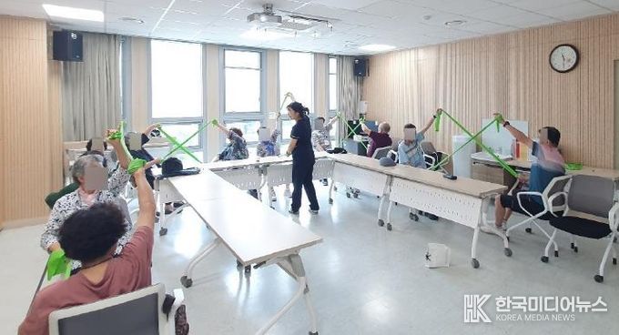 세종시치매안심센터, 인지·운동 융합형 훈련으로 치매 예방하세요