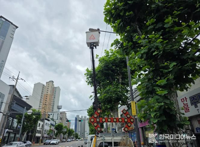 가로등 led 교체 작업 사진