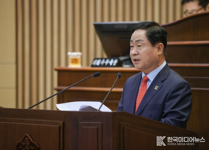 제314회 남양주시의회 임시회에서 제안설명하는 주광덕 시장