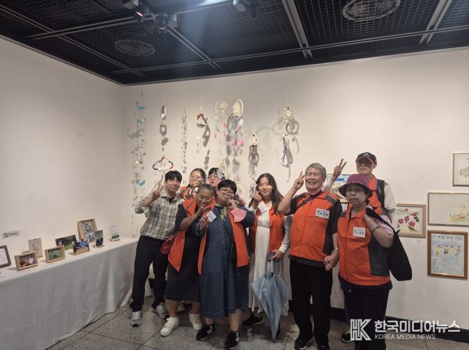 진천군 충청북도 장애인 가족 작품전 수상