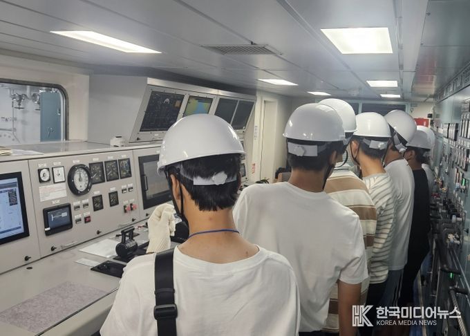 인천남부교육지원청, ‘해양탐구자 및 작가 캠프’ 운영