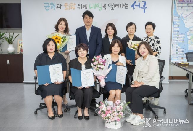 국공립어린이집 5개소 위탁계약증서 전달