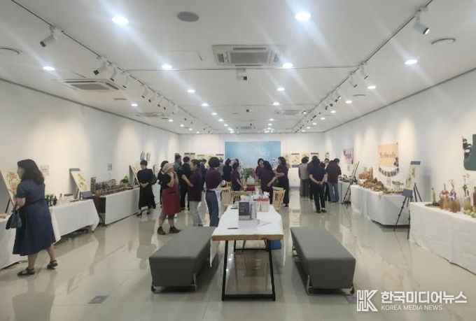 제7회 한국생활개선시흥시연합회 활동 결과 전시회 성료