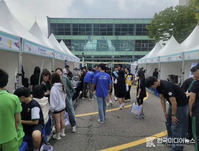 청소년의 내일 비추는 ‘2025 시흥시 진로박람회’ 성료