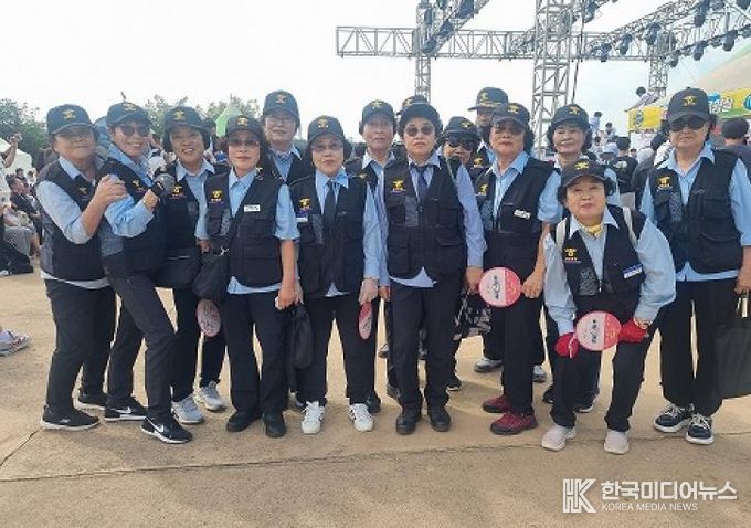 파주시 문산읍 실버경찰대, 문산거리축제의‘보이지 않은 손’으로 활약