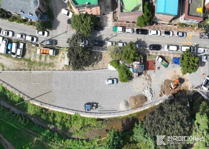 구거정비 후 쉼터 조성 현장 사진