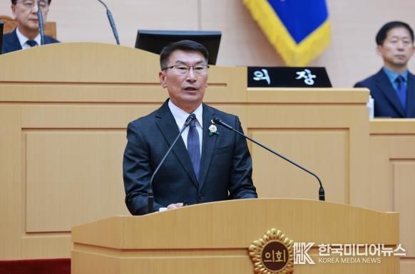 김재철 전남도의원(더불어민주당ㆍ보성1)이 10월 15일, 제394회 임시회 제1차 본회의에서 ‘아동안전, 사각지대 없어야 한다’는 주제로 5분 자유발언을 하고 있다.