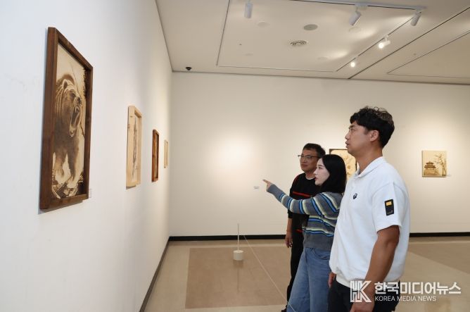 최북미술관 '인두화'