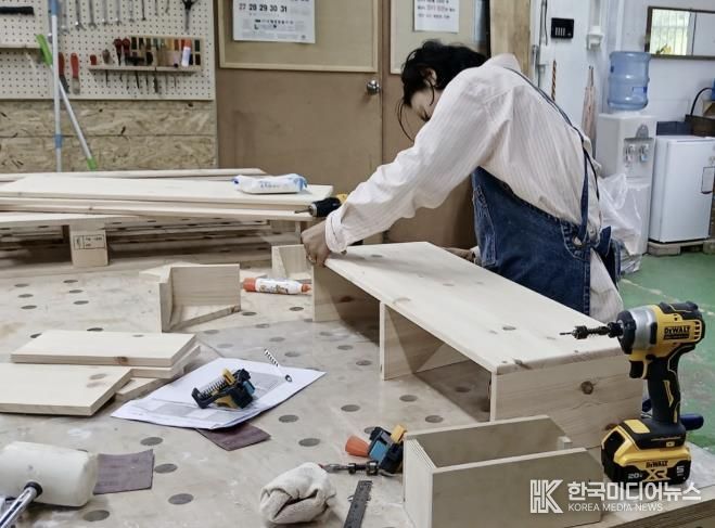 나눔목공소가 오는 11월 1일부터 한 달간 시민과 함께하는 목공기초반 ‘안녕, 목공’을 운영한다.