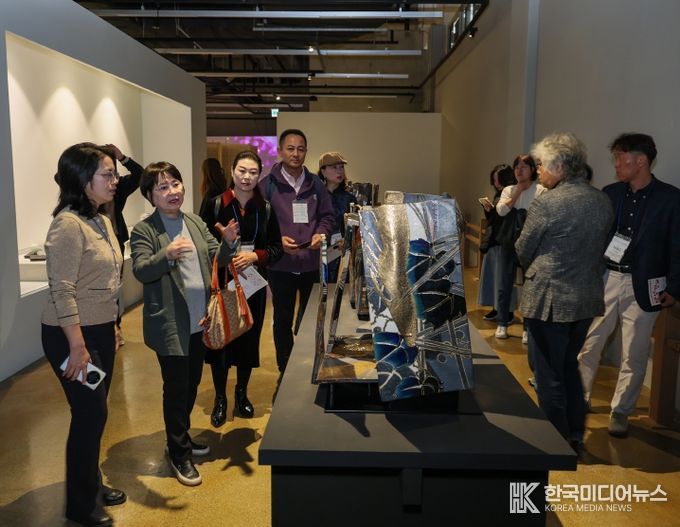 청주공예비엔날레, 25일 ‘미래 짓기’