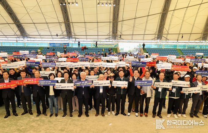 “어르신들의 건강과 화합을 위한 열전” 제4회 전북특별자치도 시니어체육대회 성료