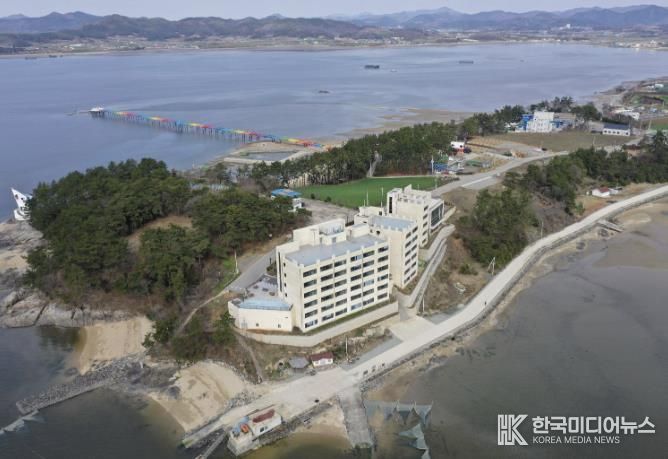 돌머리 해수욕장 전경