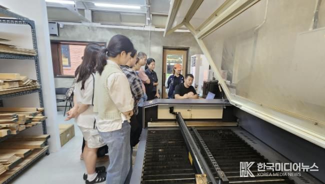 청년협업마을 레이저조각기 실습교육