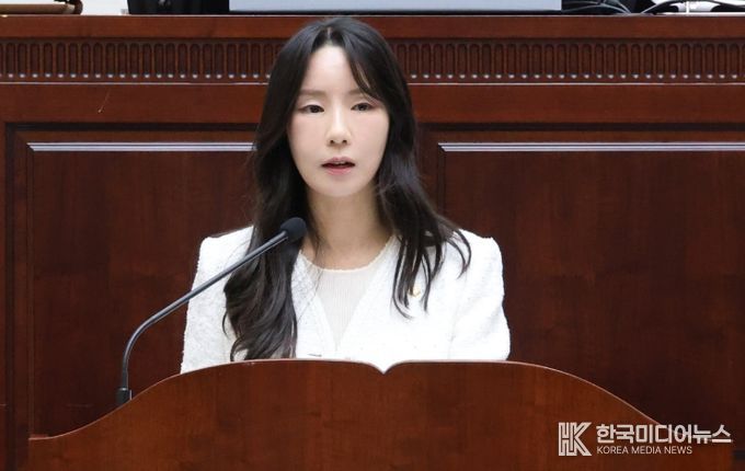 구정질문 하는 윤정회 의원