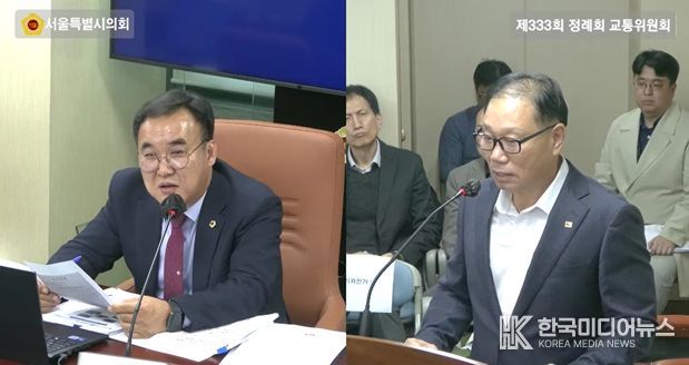 윤기섭 의원(국민의힘·노원5)이 지난 5일 교통위원회 회의실에서 실시된 행정사무감사에서 김용승 마을버스조합 이사장에게 질의를 하고 있다.