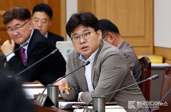 강원특별자치도의회 전찬성 의원, “도교육청 명절 선물 2500만원 업무추진비 수의계약 부적절한 사용 의혹 제기”