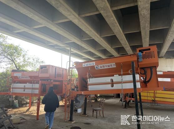 천안시 서북구가 동절기 제설작업을 앞두고 안전교육을 진행하고 있다.