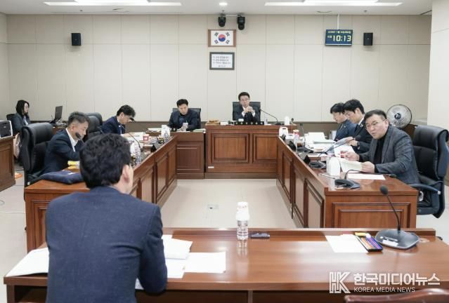 용인특례시의회 도시건설위원회, 행정사무감사 2일차-안전정책관, 재난대응담당관, 도시기획단, 주택국