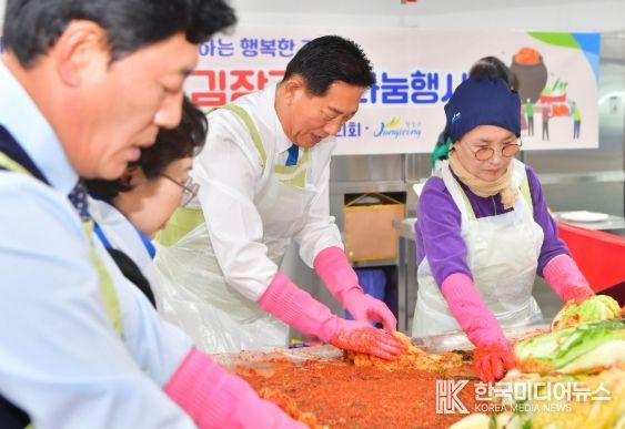 장성군여성단체협의회, ‘사랑의 김장 나눔’ 행사 열어