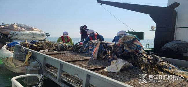 부유쓰레기 수거