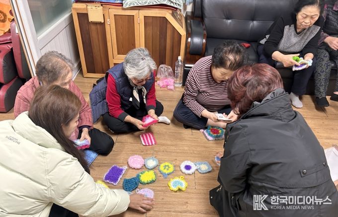 단양군가족센터, 결혼이주여성 역량강화 프로그램 ‘미디어로 배우는 뜨개교실’ 성료