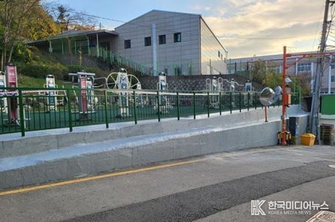 인천 동구, 송림2녹지 옹벽 외관 정비 마무리