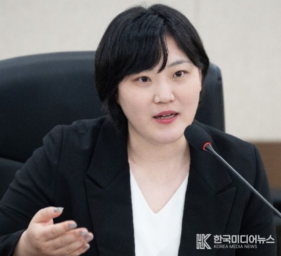 인천시의회 이단비 의원, 75세 이상 노인 시내버스 무료화 추진