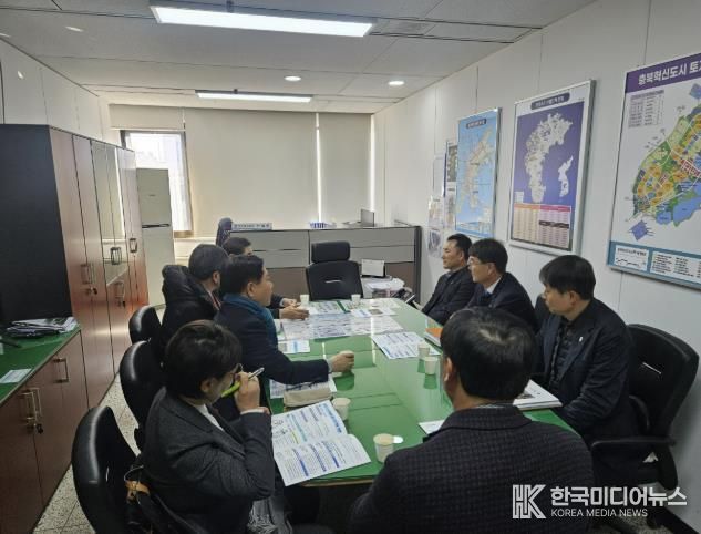 충청북도 투자유치국장 면담 사진