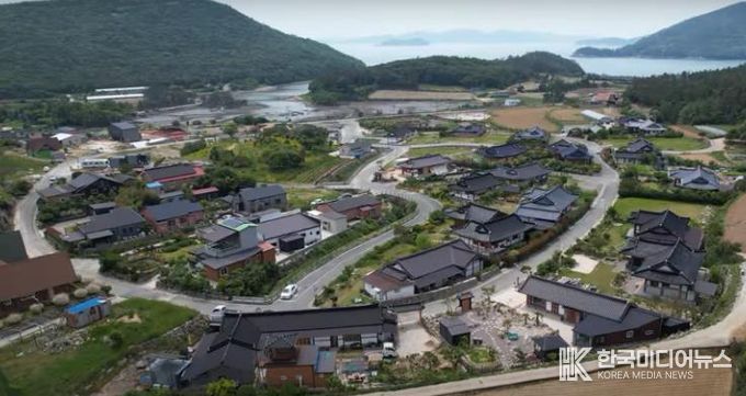 농촌에서 살아보기 우수사례 경진대회 사진-남도전원한옥마을 전경