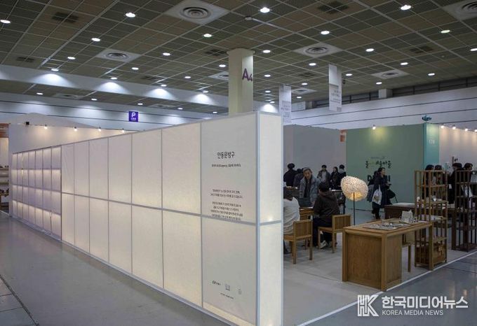 안동 한지 문화상품 브랜드 '안동문방구' 2025 공예트렌드페어 통해 성공적인 론칭