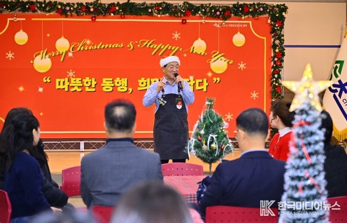 이병선 속초시장, 장애인카페 일일점장으로 나섰다