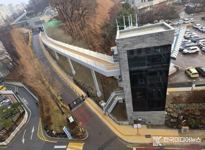 그림책꿈마루외부승강기