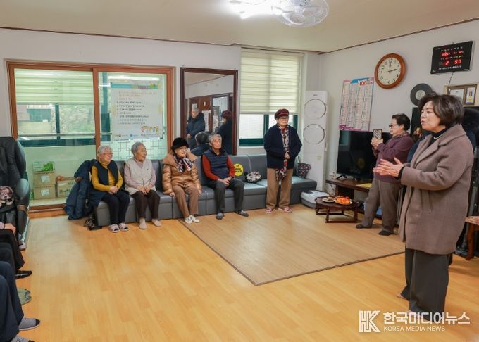 과천시, 새해 맞아 관내 경로당 순회 방문(12일, 선바위 경로당)