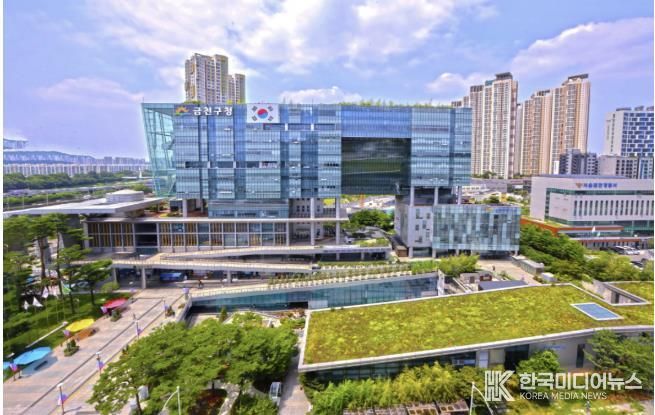 금천구청 종합청사 전경