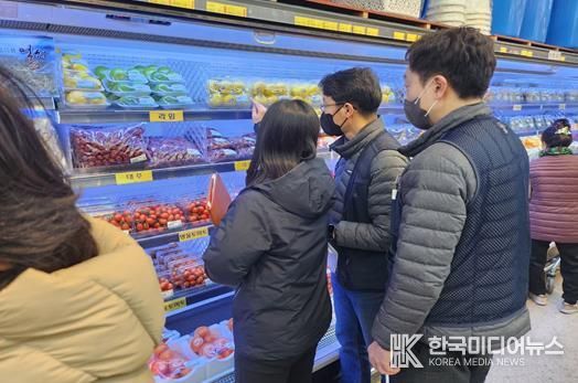 여수시가 오늘(26일)부터 2월 13일까지 한국환경공단과 합동으로 대형 점포를 대상으로 과대포장 및 분리배출 표시 적정 여부에 대한 집중 점검을 실시한다.