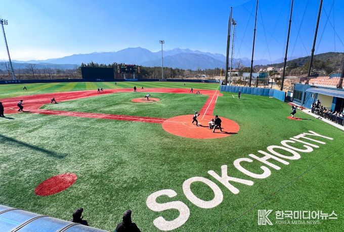 윈터리그 경기 모습(중도문 설악야구장)