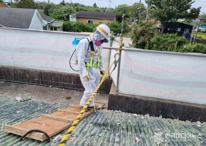 슬레이트 철거 작업