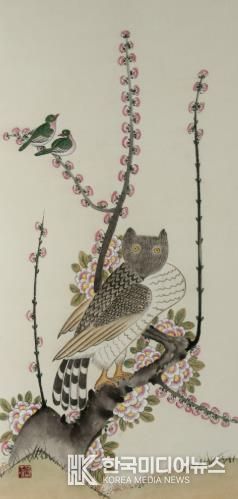 광양시 제25회 광양매화축제서 엄재권 화백 민화 특별전 개최 관광과(부엉이와 매화).