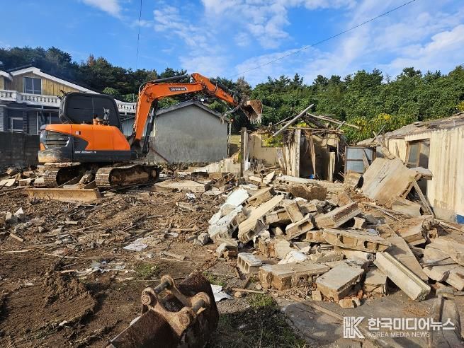 영광군, 농어촌 빈집 정비 본격 착수..52동 철거 지원-2025년 빈집 철거사진