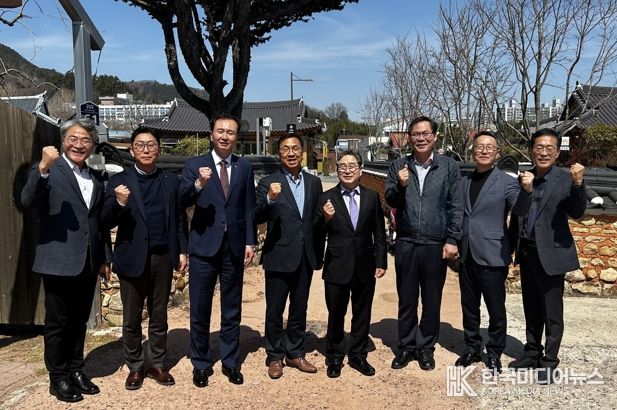 나주시가 지난 23일 수출 유관기관들과 함께 지역 농수산식품 해외 판로 확대 전략 방안을 모색했다.