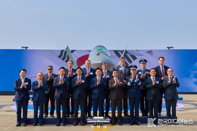 KF-21 양산 1호기 출고식(청와대)