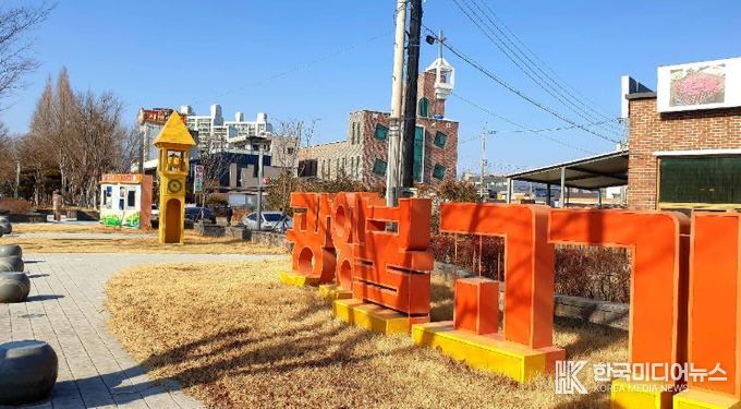 광양시 벚꽃길 따라 펼쳐지는 광양의 봄 미식 여행 관광과(광양불고기 거리)