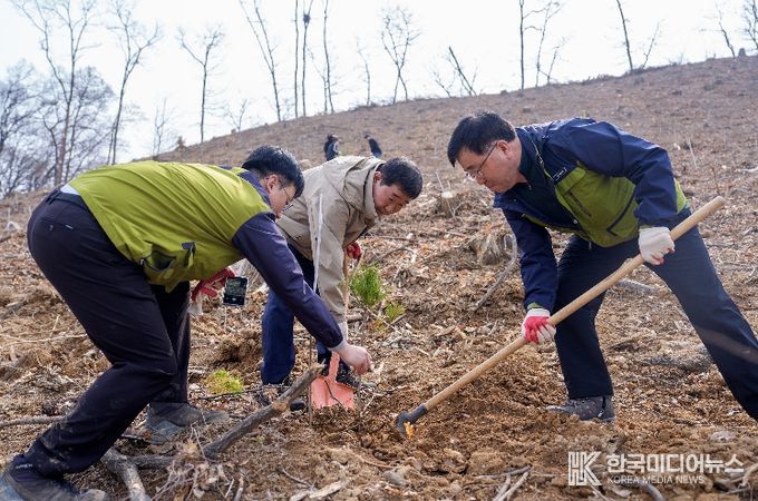 증평군 식목일 나무심기 행사