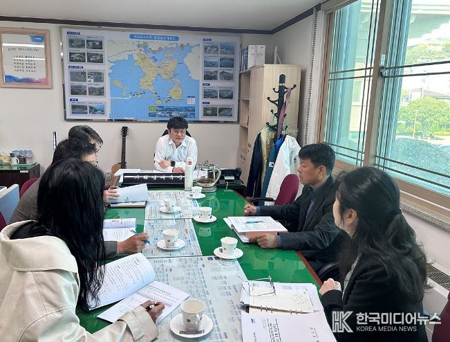 여수시가 지난 15일 2026년 숙박·음식업소 물가안정 전담팀(TF) 2차 회의를 열고 가격 안정과 건전한 요금 질서 확립 방안을 논의하고 있다.